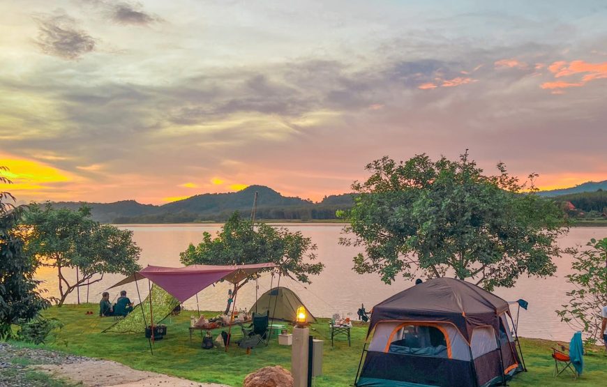 สวนก้อนทอง ลานกางเต็นท์